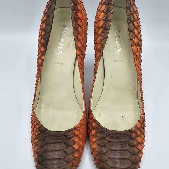 PRADA!!!! EUC Prada Orange and Brown Snake Print Dragon Heels - Picture 6 of 8